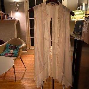 Classic Ann D white cotton top